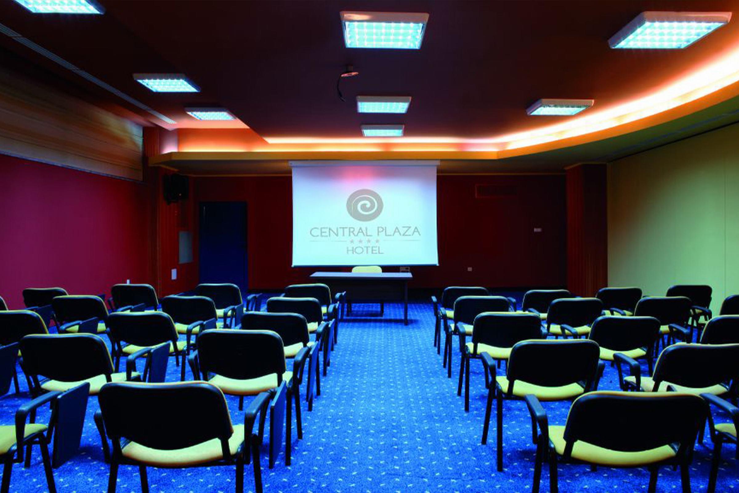 Central Plaza Hotel Piatra Neamt Luaran gambar